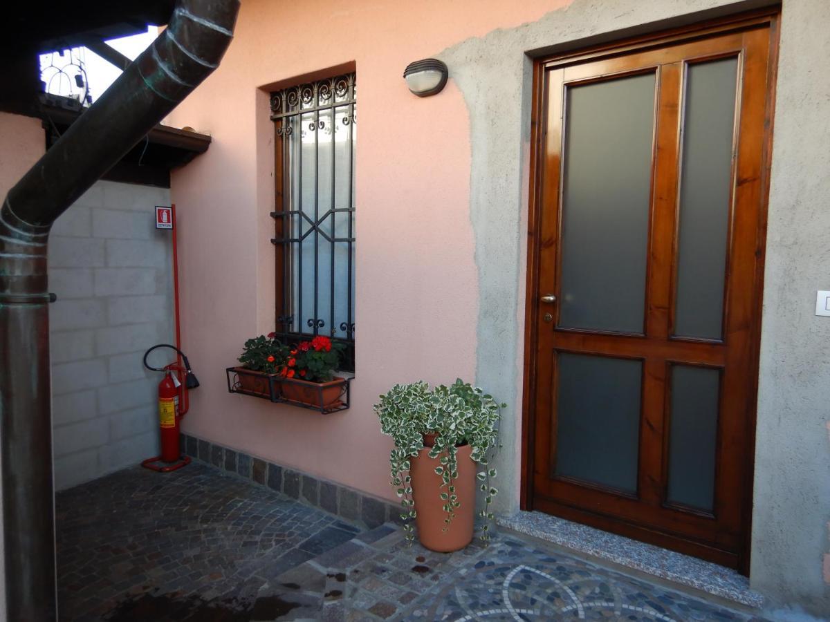 3Per3 Acomodação com café da manhã Busto Arsizio Exterior foto