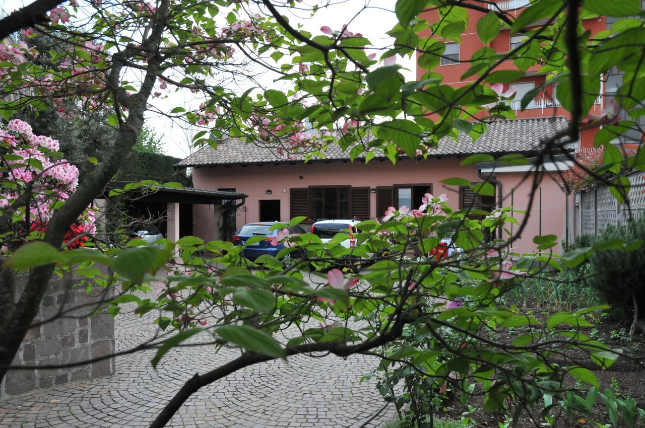 3Per3 Acomodação com café da manhã Busto Arsizio Exterior foto