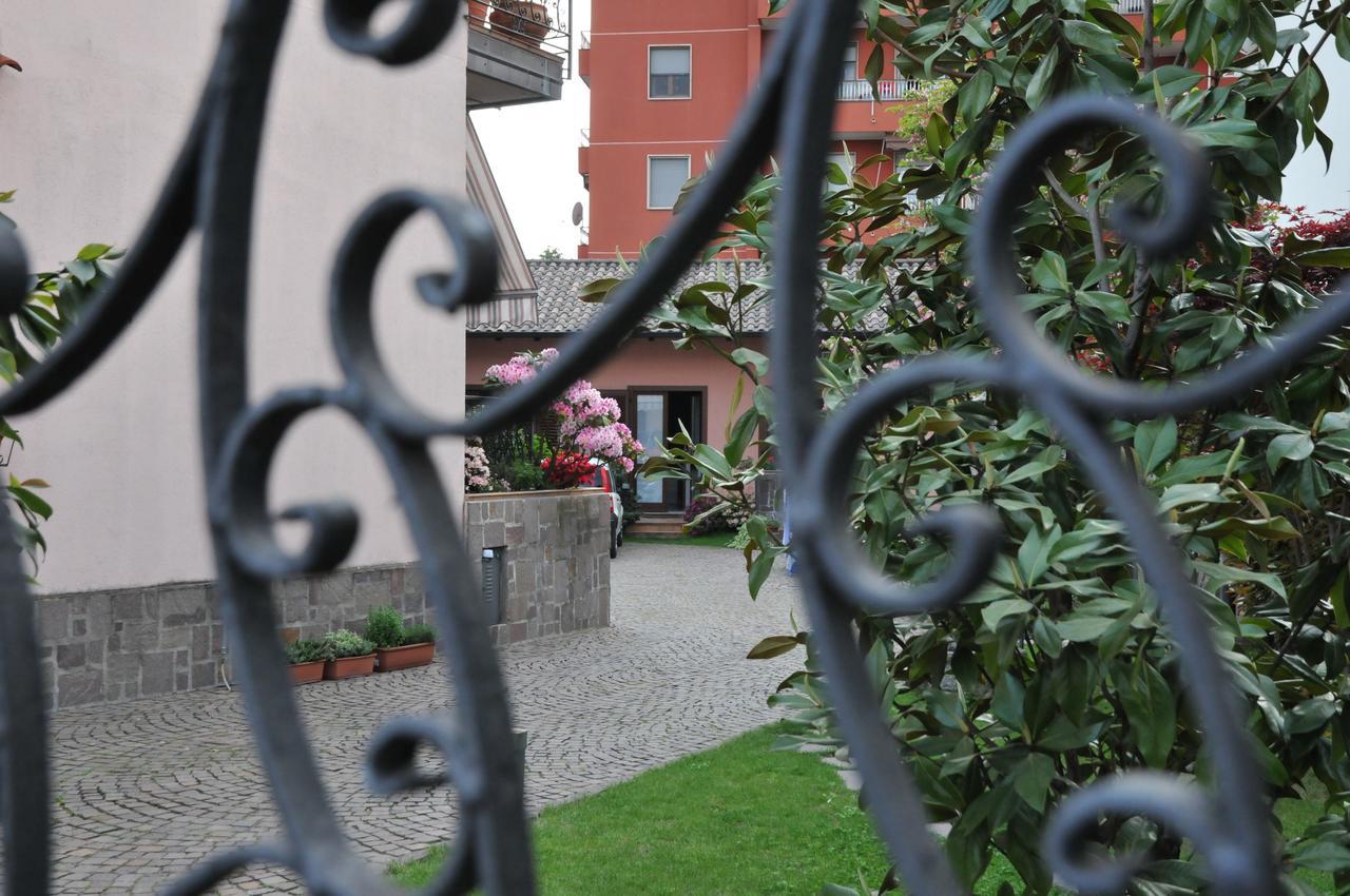 3Per3 Acomodação com café da manhã Busto Arsizio Exterior foto