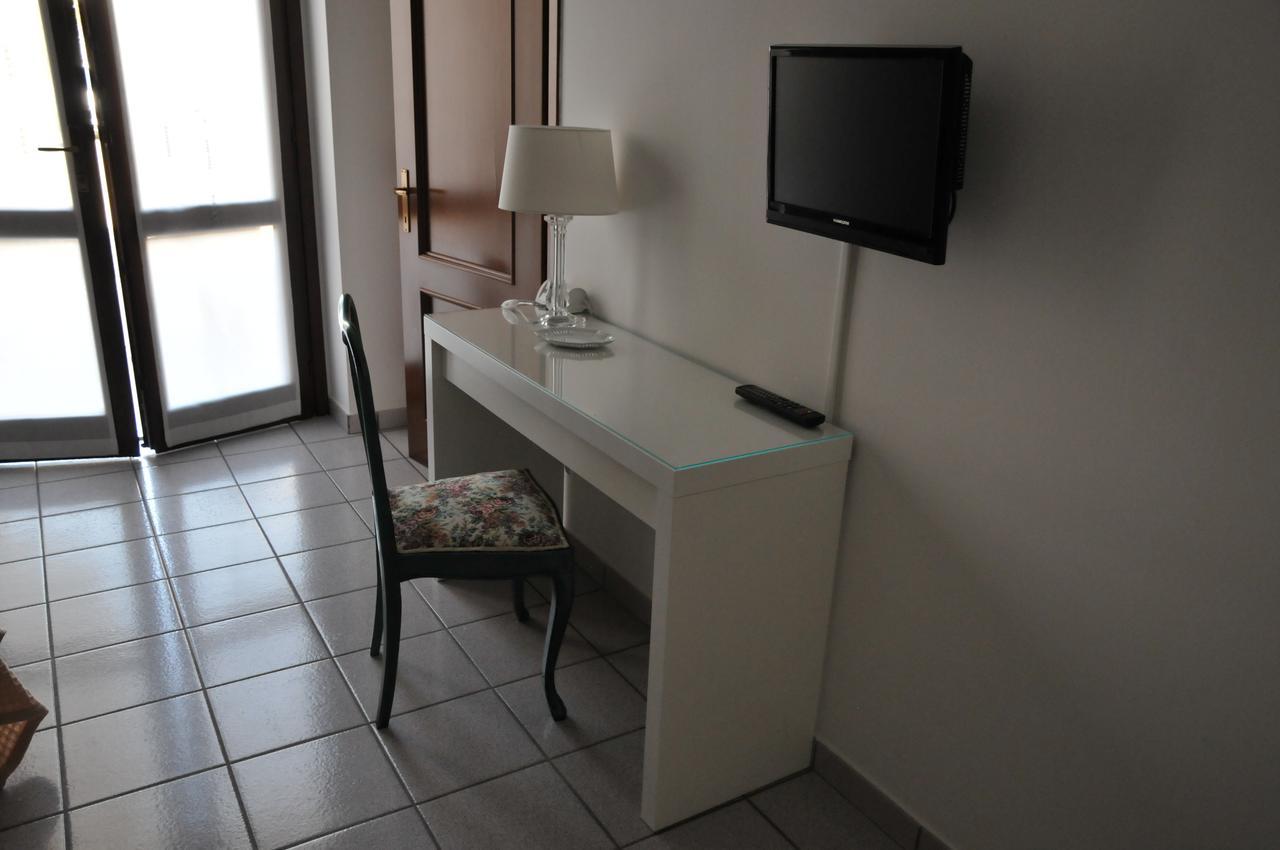 3Per3 Acomodação com café da manhã Busto Arsizio Exterior foto